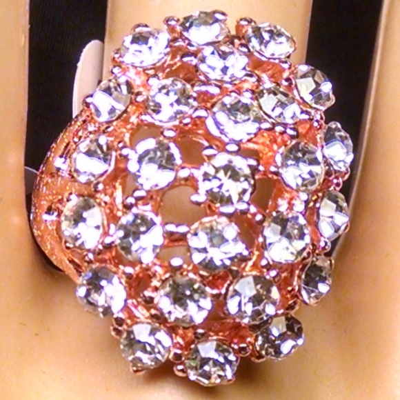 Multi Shiney Rhinestones Rose Gold Ring